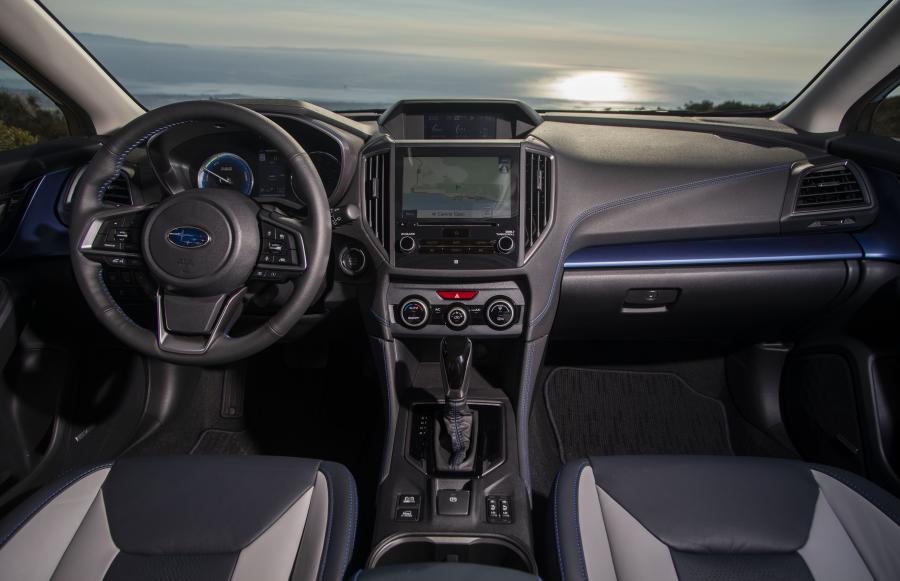Торпедо Subaru Crosstrek Hybrid 2019 года  (фото 59 из 66)